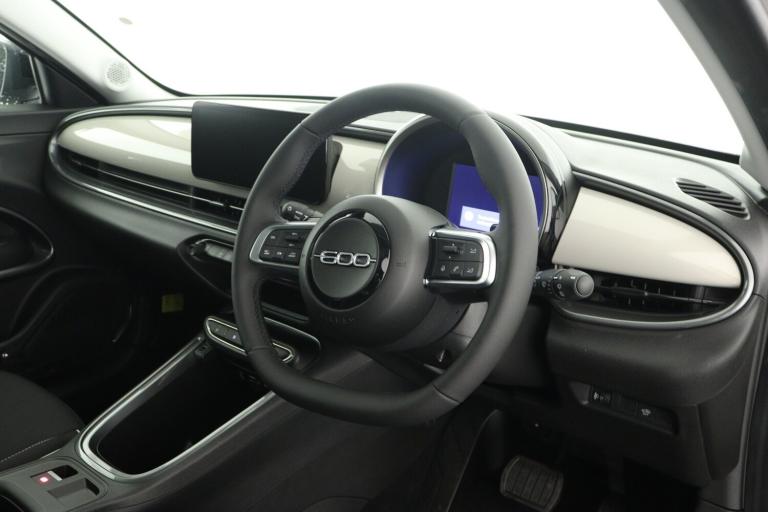 2025 Fiat 600 1.2 Hybrid 48V 5dr eDCT-6 HATCHBACK PETROL Automatic