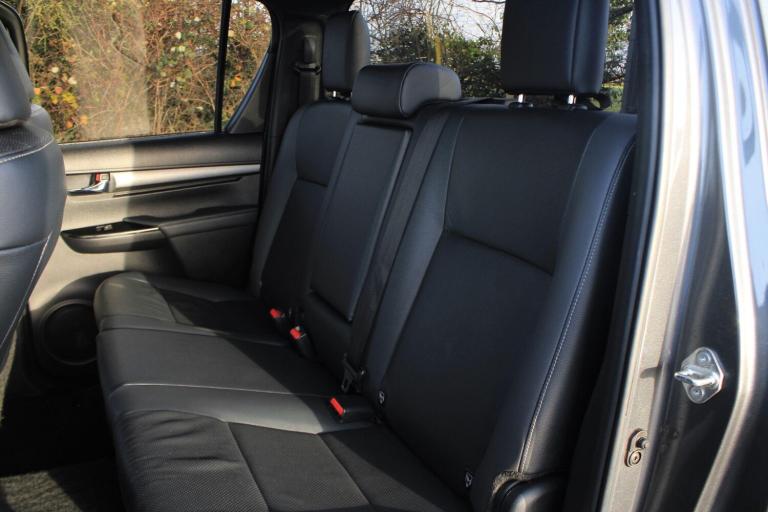 2022 Toyota Hilux Invincible X D/Cab Pick Up 2.8 D-4D Auto PICK UP DIESEL Automatic