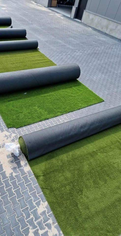 Artificial Grass for Patios & Terraces | 30mm Durable Green Turf