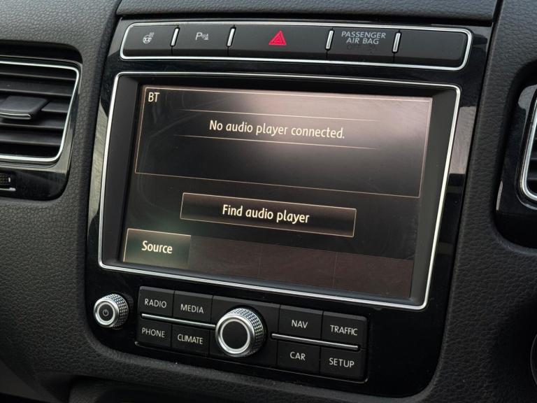 2016 Volkswagen Touareg 3.0 TDI V6 BlueMotion Tech R-Line Tiptronic 4WD Euro 6 (s/s) 5dr ESTATE D...