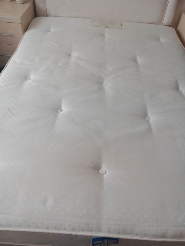 Hypnos double mattress FREE