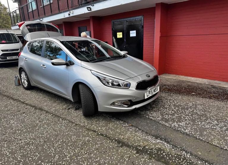 Kia, CEED, Hatchback, 2015, Manual, 1591 (cc), 5 doors