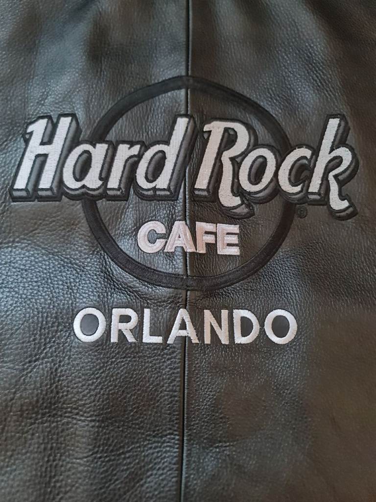 XL /L Hard Rock Cafe
