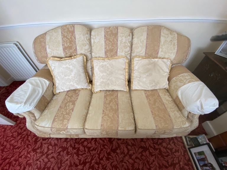 3 seater sofa 