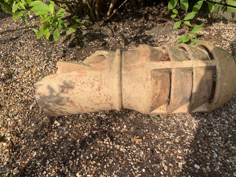 Terracotta Louvered Chimney Pot 