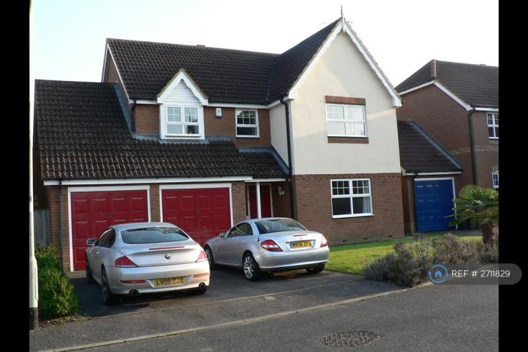 4 bedroom house in Barker Close, Reading, RG2 (4 bed) (#2711829)