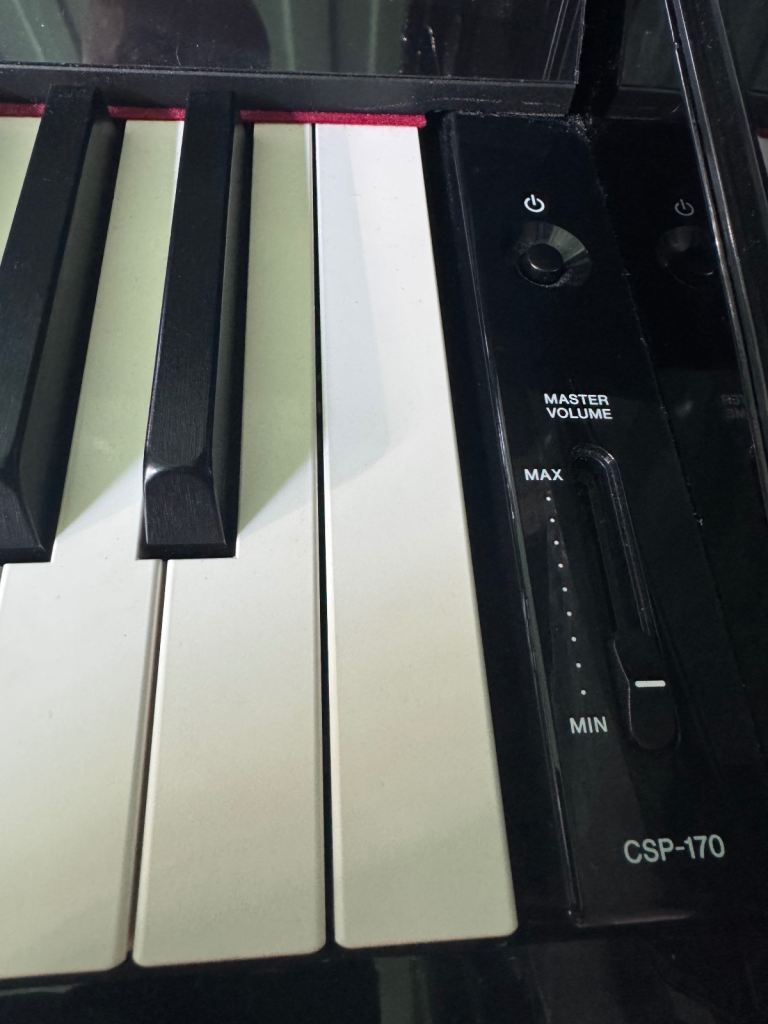 CSP 170 clavinova electric piano 