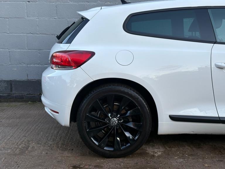 2013 Volkswagen Scirocco 2.0 TDi BlueMotion Tech GT 3dr [Nav/Leather] COUPE Diesel Manual