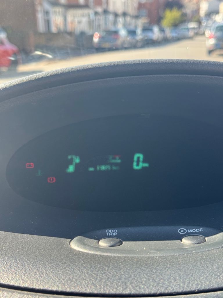 Toyota, YARIS, Hatchback, 2005, Manual, 998 (cc), 5 doors