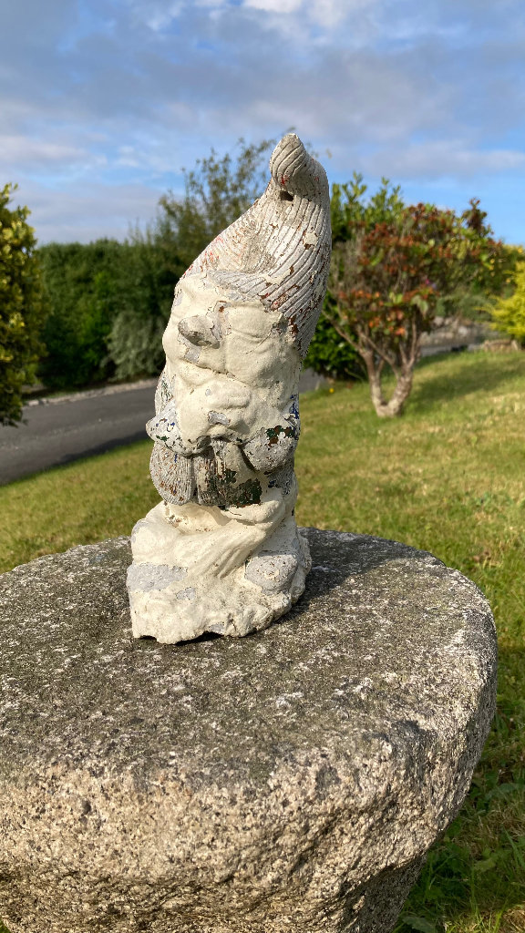 VINTAGE GNOME GARDEN STATUE