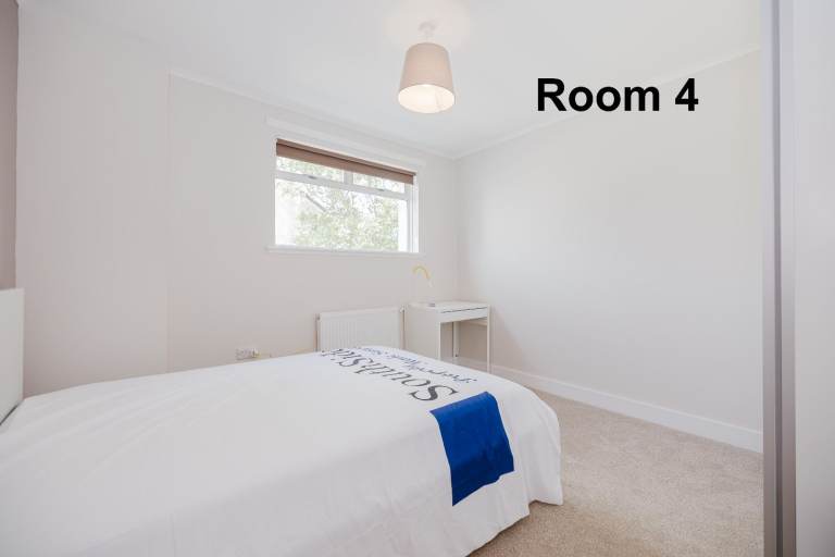 FLAT SHARE: Double room for let in magnificent, end-terrace house with private garden, in Blackford
