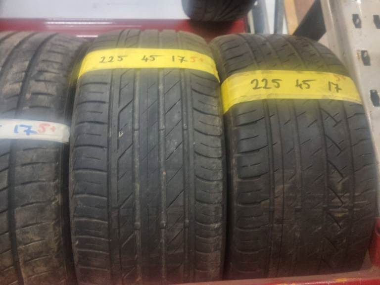 Tyres  225 45 17