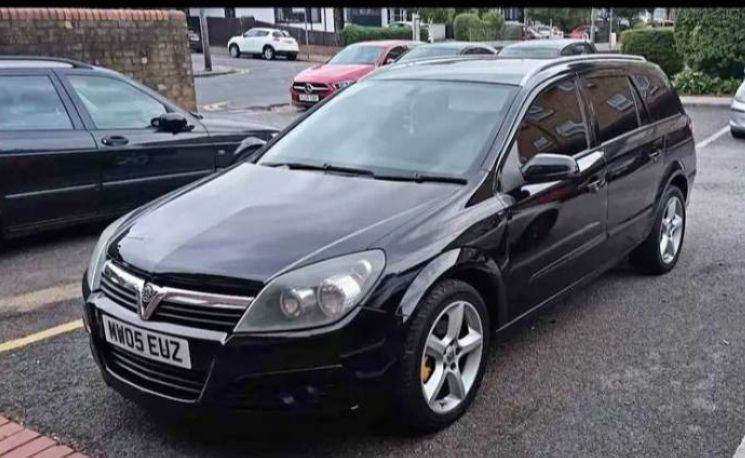 2005 Vauxhall Astra Estate sporty loud Twin Exhaust 