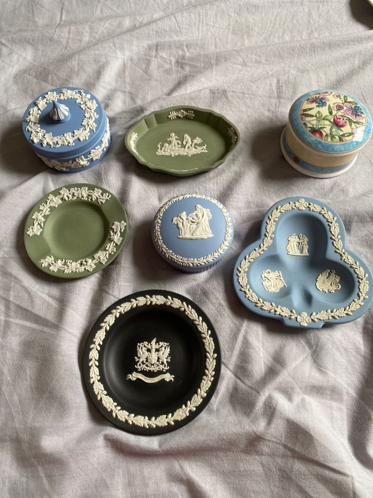 6 Wedgwood Jasperware trinket dishes & pots