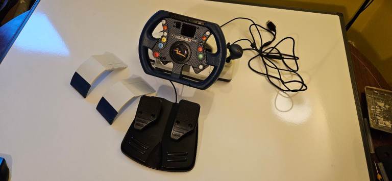 Williams F1 Racing Team Steering Wheel and Pedals - Original Xbox
