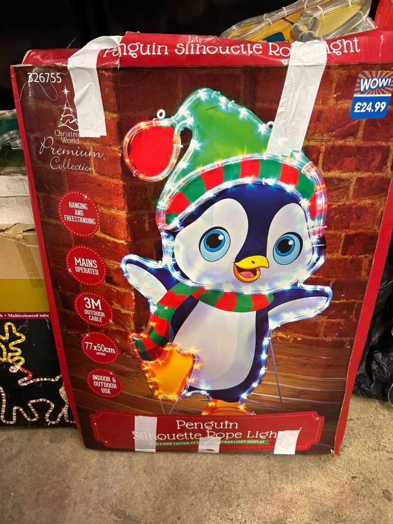 Penguin Rope Light