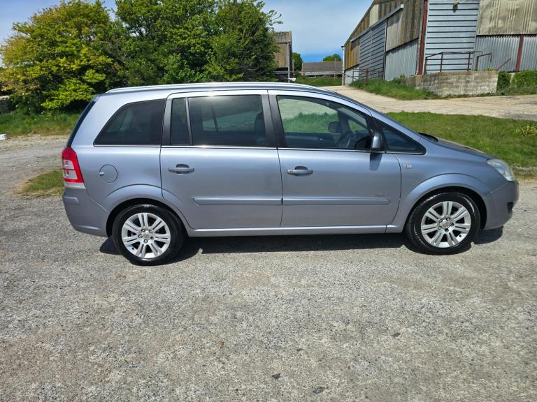 2010 Vauxhall Zafira 1.6i [115] Design 5dr MPV Petrol Manual