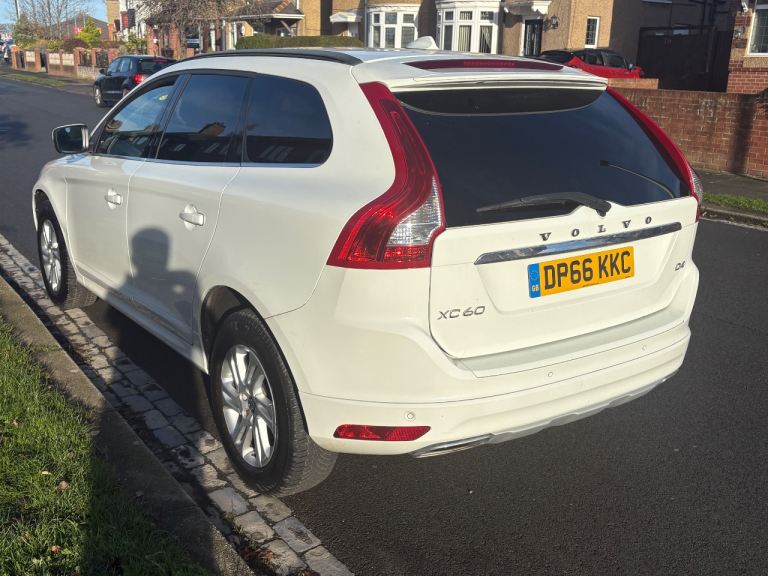 2017 VOLVO XC60 2.0 D4 SE NAV 135K FSH