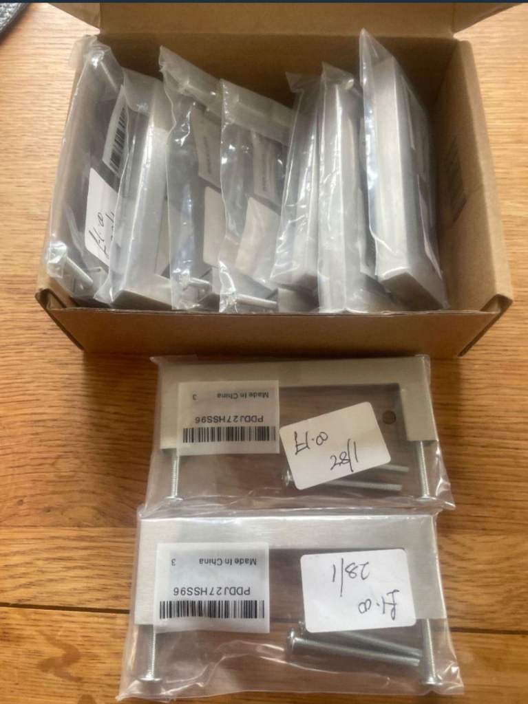 Kitchen silver door/drawer handles x9