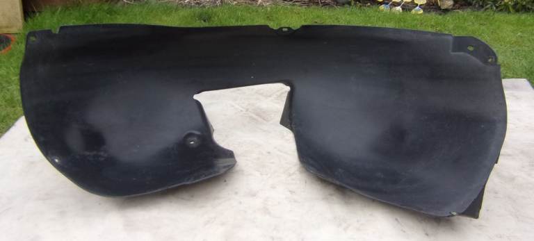 VW Passat left & right Hand splash guards 2011 onwards