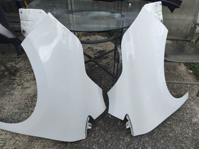 2022 Renault kangoo front wings 