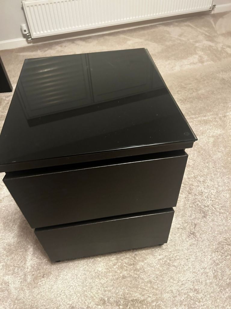 Drawer with glass top 