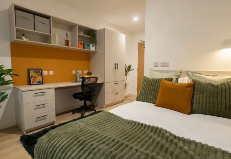 The telephone house accommodation 