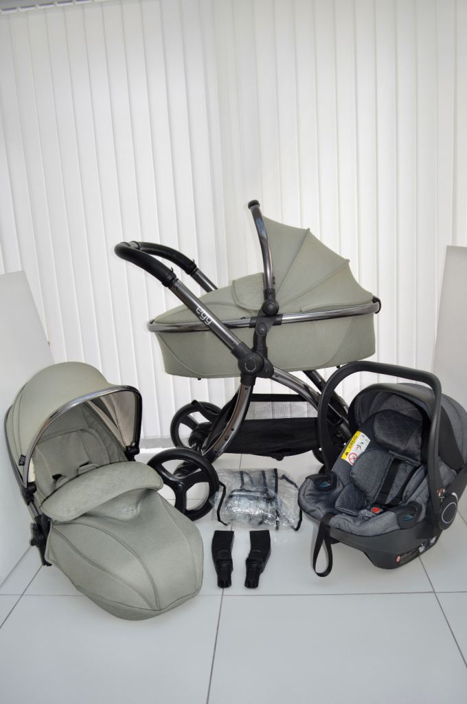 EGG 2 SEA GRASS (PALE GREEN) PRAM, CARRYCOT & EGG GREY CAR SEAT