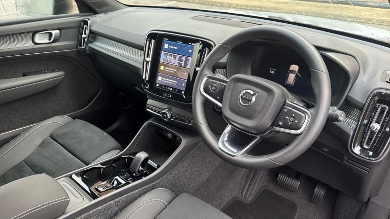 2025 Volvo XC40 2.0 B4P Plus Dark 5dr Auto Petrol Estate Estate Petrol Automatic