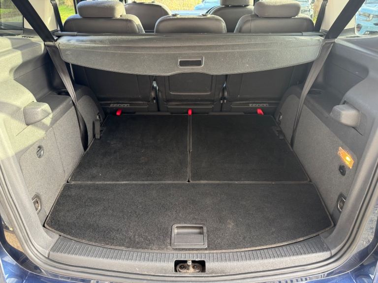 VOLKSWAGEN TOURAN/ 7x SEATER/ FRESH SERVICE & MOT