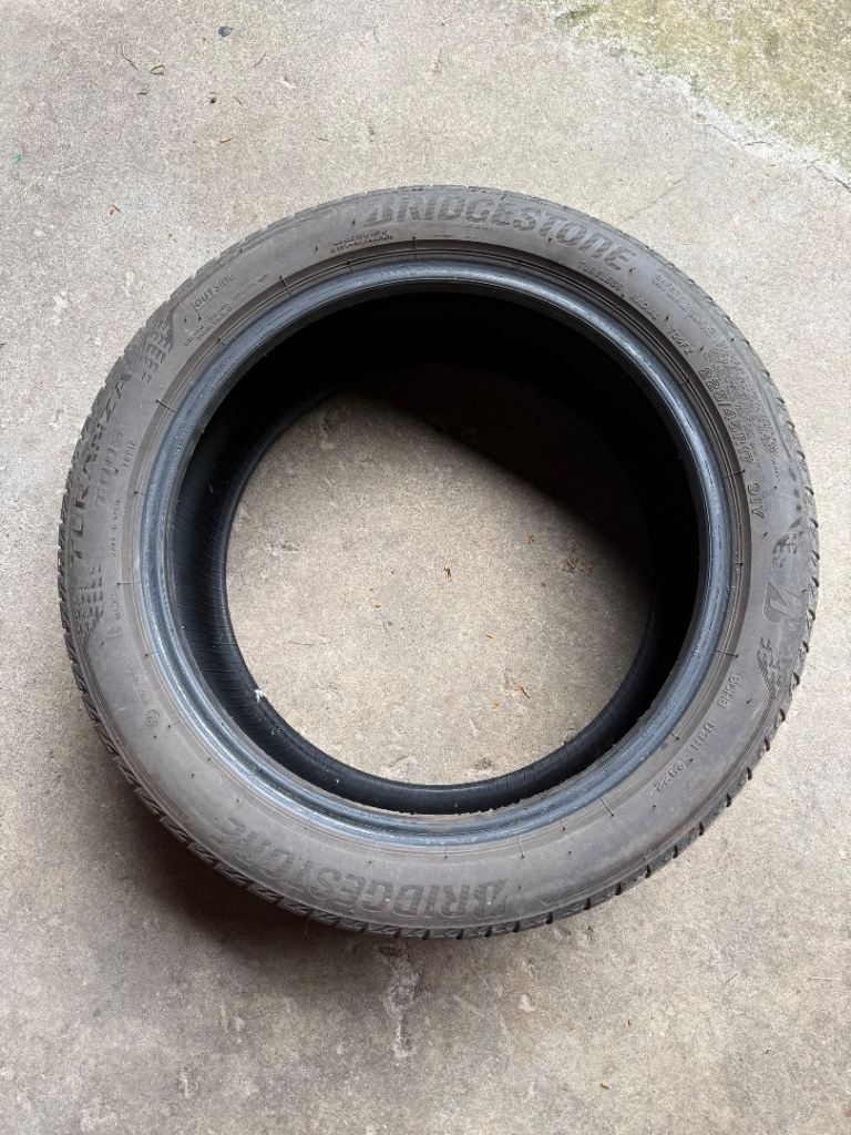 Bridgestone Turanza car tyre