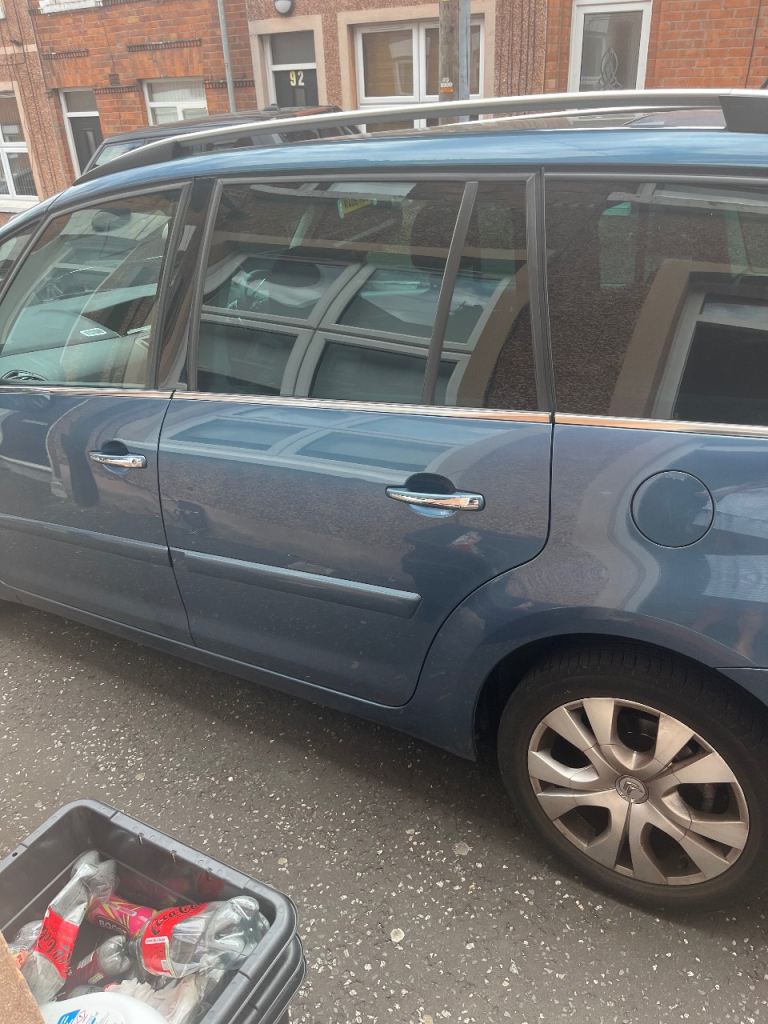 7 seater Citroen C4 GRAND PICASSO