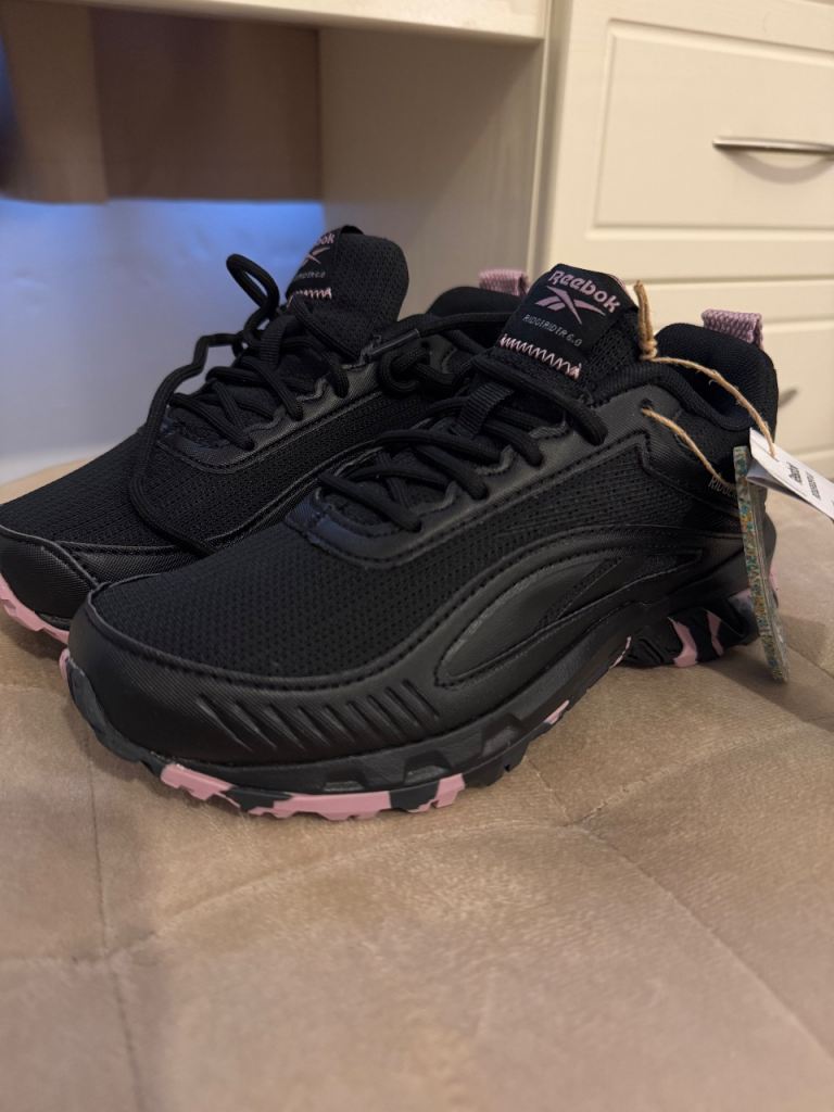 Women Reebok Black trainers lace-up size 2.5 eur35