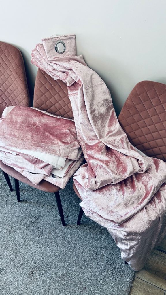 Pink Velvet Eyelet Curtains – Good Condition