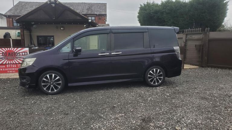 Honda stepwagon spada cool spirit 2.0 auto purple only 37k miles