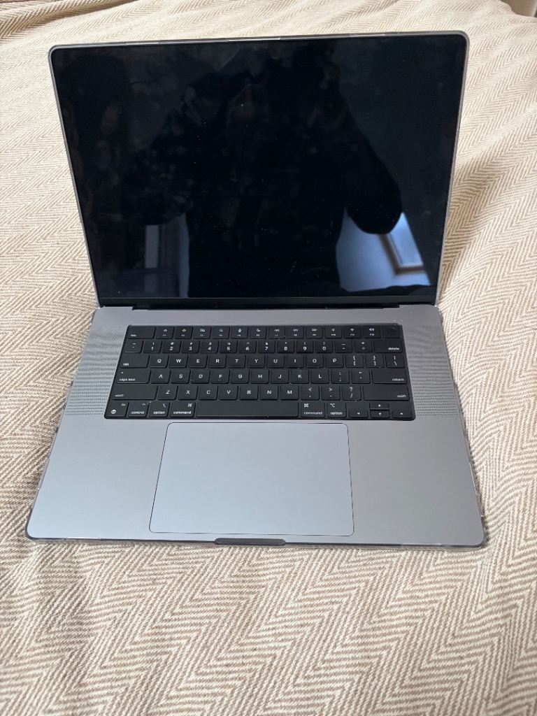 Apple MacBook Pro 16 Inch M2 Max 32GB RAM 1TB  GPU 95% Battery EXCELLENT A2780