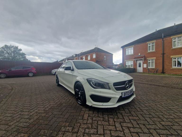 Mercedes-Benz, CLA, Saloon, 2013, Manual, 1595 (cc), 4 doors
