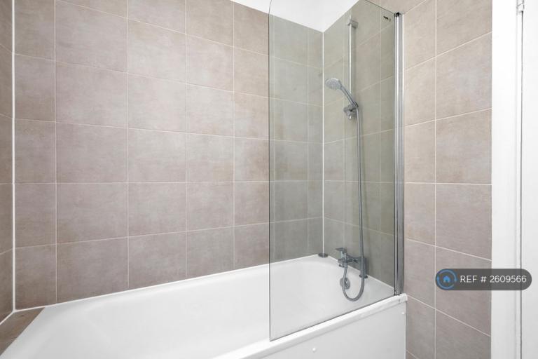 4 bedroom house in Hanover Road, London, NW10 (4 bed) (#2609566)