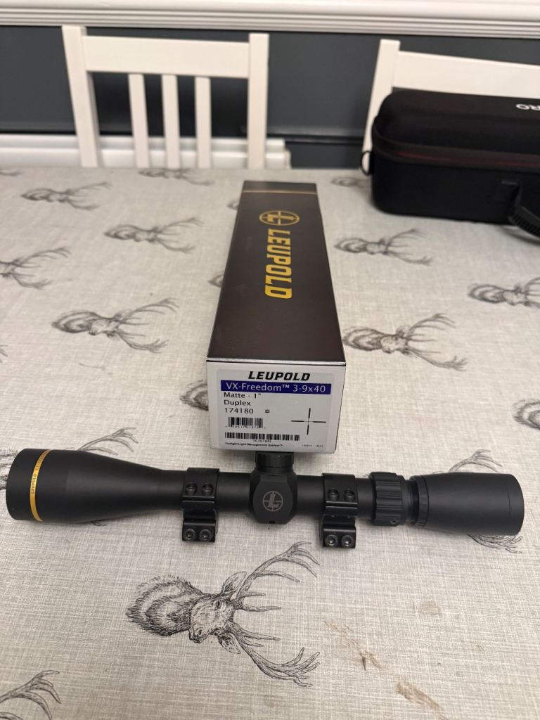 Leupold VX-Freedom 3-9x40 Riflescope - As Good As New
