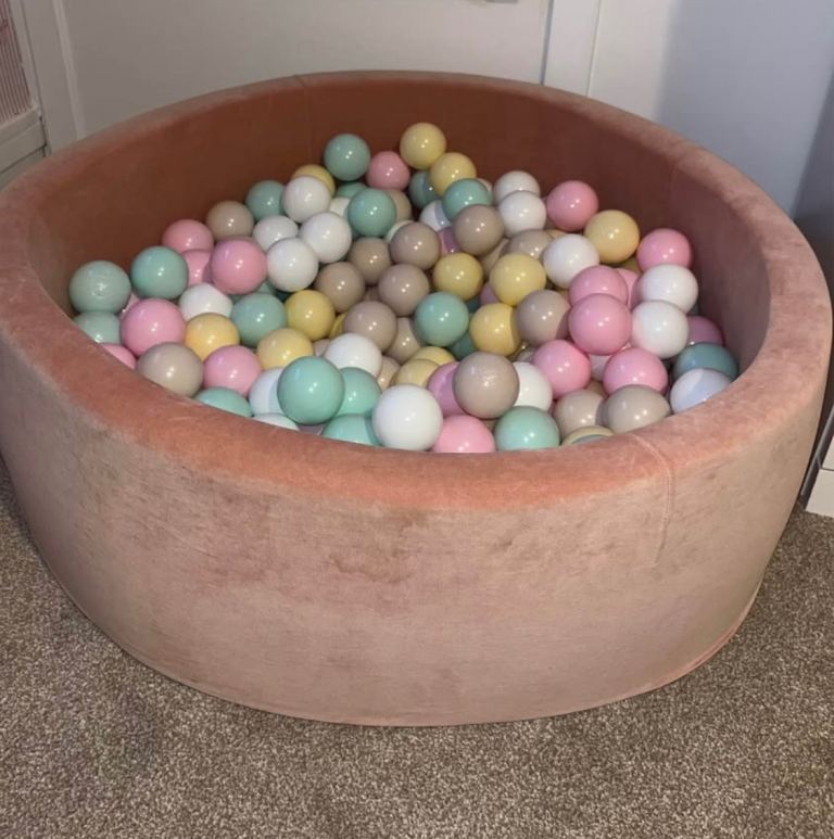 image for KiddyMoon Ballpit