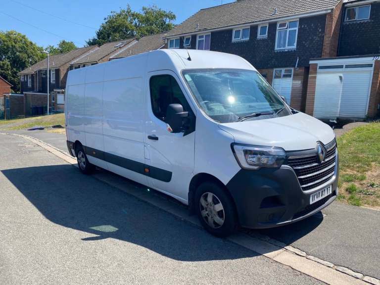 2023 Renault Master LM35dCi 135 Business+ Medium Roof Van *Damaged Salvage* PANEL VAN Diesel Manual