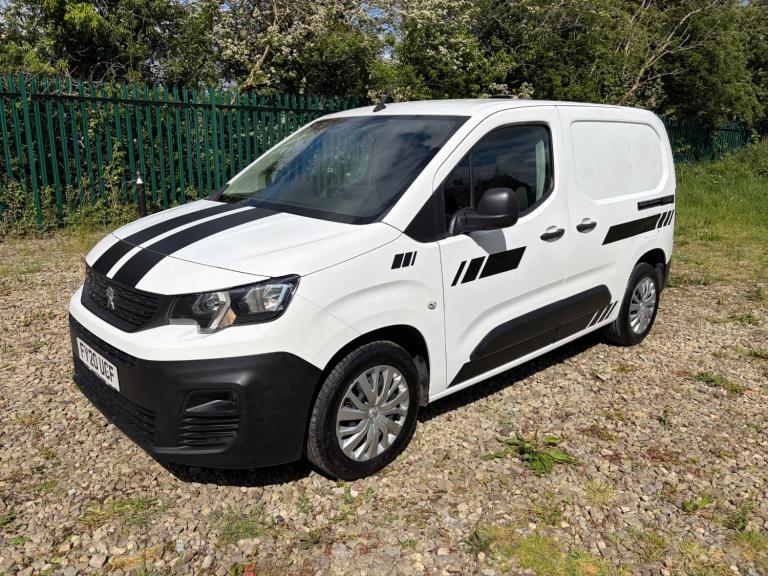 2020 Peugeot Partner 1000 1.5 BlueHDi 100 Professional -- NO VAT - SAT NAV - AIR CON -- PANEL VAN...
