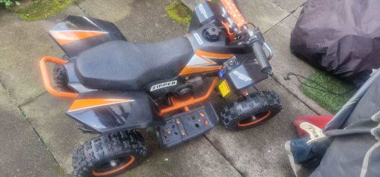 Zipper quad bike 