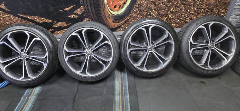  Vauxhall Astra J  Genuine BBS GTC 20 alloy wheels + 4 x tyres 245 40 20
