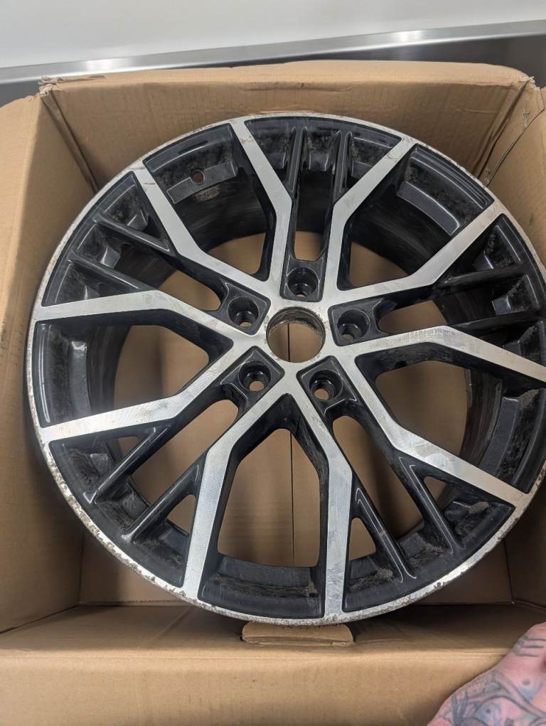 18 inch Golf - Caddy Alloys 