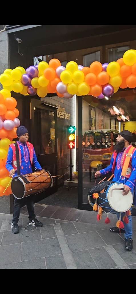 Dhol players