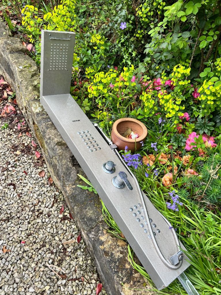 Shower mixer waterfall 