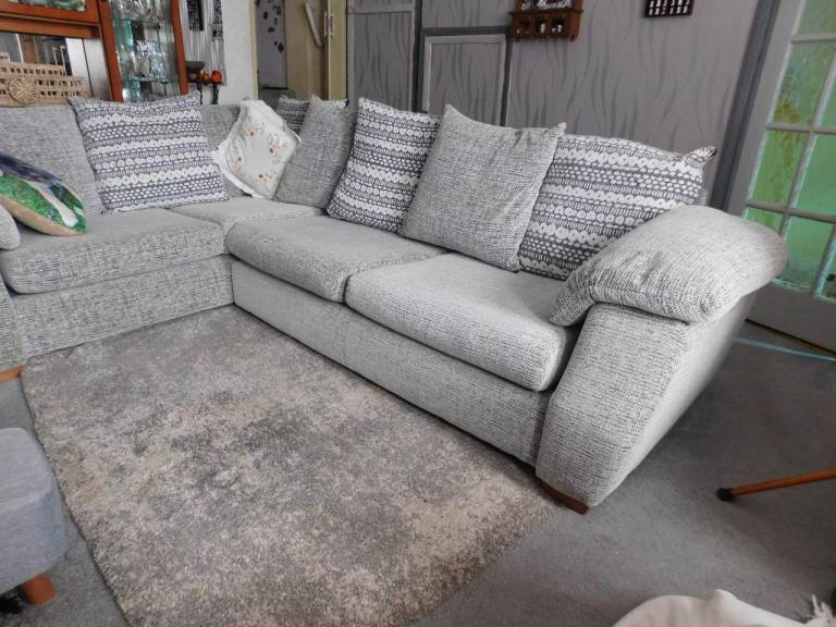 Comfortable Grey Fabric Corner Sofa – Good Condition