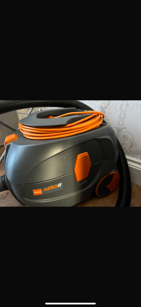 Nilfisk AERO 21 Wet & Dry Vacuum Cleaner – Good Condition