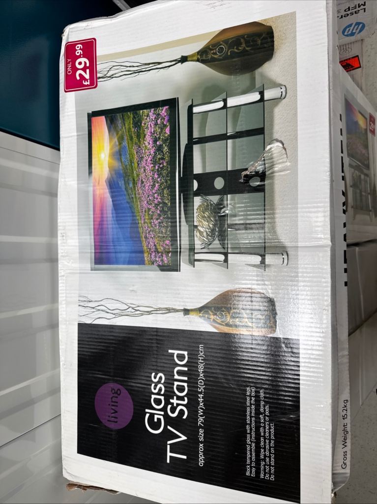 Glass TV/media stand table